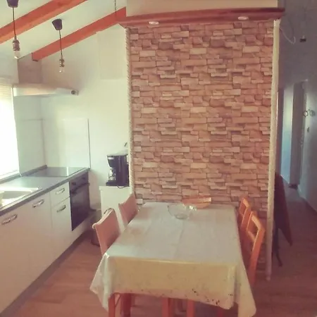 Apartman Sharo Brodarica (Sibenik-Knin)