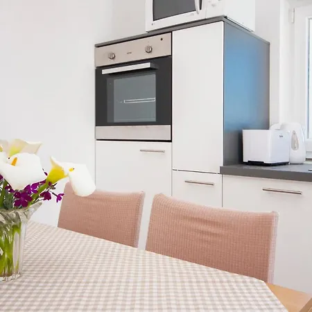 Sharo Apartment *